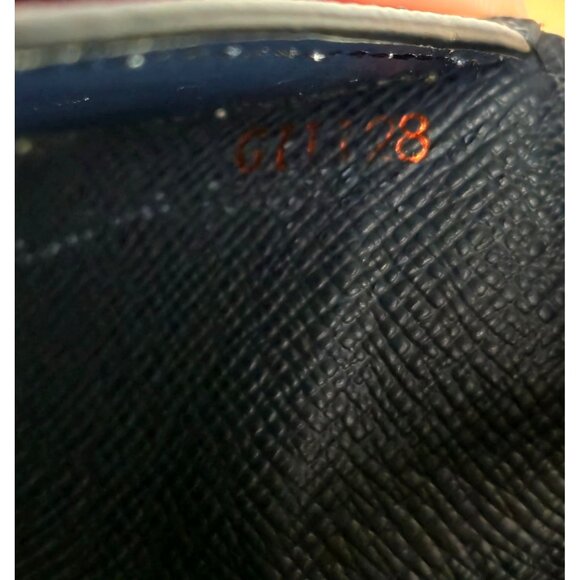 Louis Vuitton Rare Upside Down "LV" Pocket Organizer Wallet - Picture 9 of 9